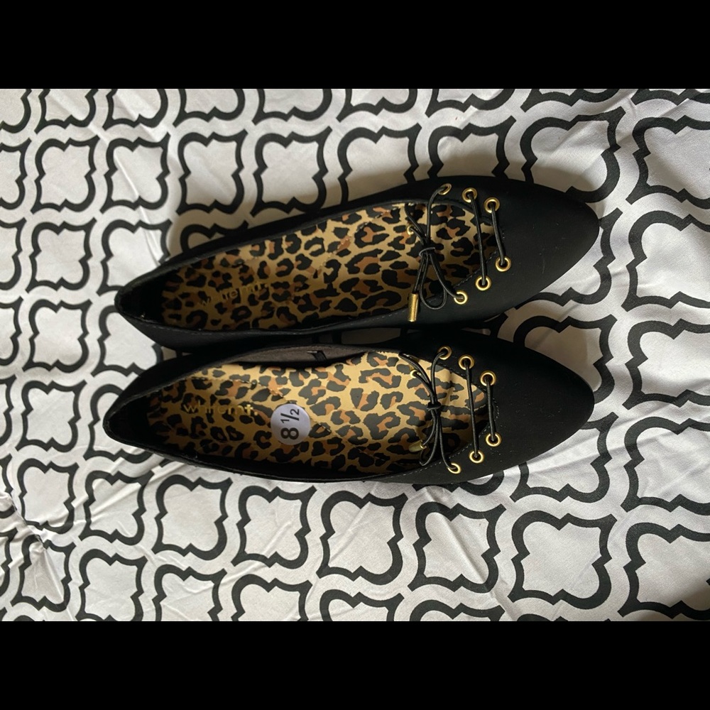 Dress shoes